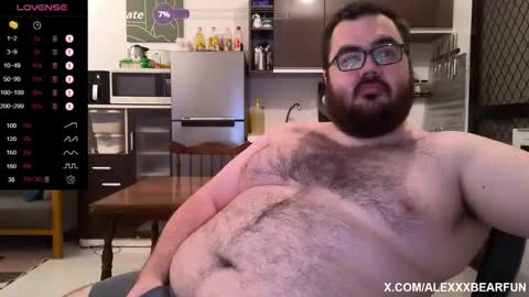 Snapshot of alexxxbear chatting on October 12, 2025, 10:09 pm alexxxbear online show from October 12, 2025, 10:09 pm