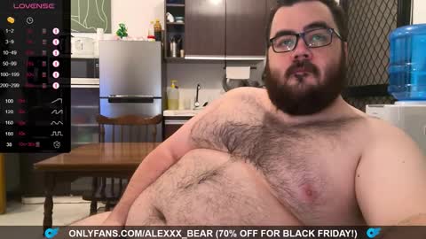 Snapshot of alexxxbear chatting on November 30, 2025, 10:47 pm alexxxbear online show from November 30, 2025, 10:47 pm
