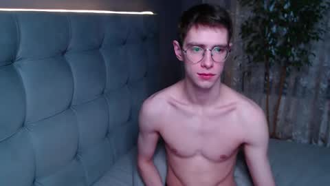 Alfie online show from December 15, 2025, 7:56 am