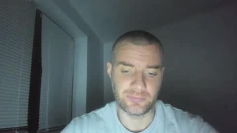 alfiesolomons87 online show from December 20, 2024, 8:01 pm