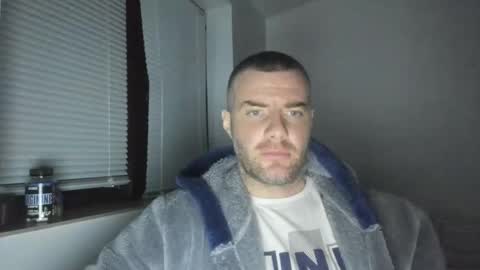 alfiesolomons87 online show from March 5, 2025, 8:42 pm