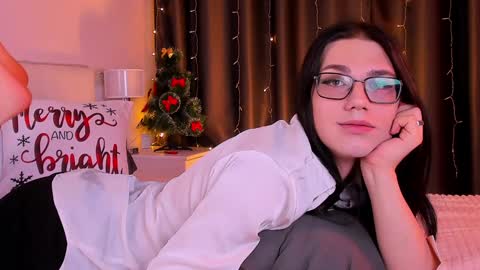 Alfreda online show from December 19, 2024, 9:38 pm