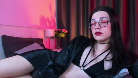 Alfreda online show from February 5, 2025, 10:12 pm