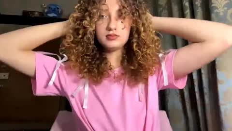 Tatiana online show from November 16, 2025, 2:55 pm