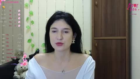 Alianna online show from March 8, 2025, 12:20 pm