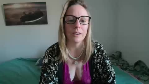 Alice online show from December 11, 2024, 1:28 pm