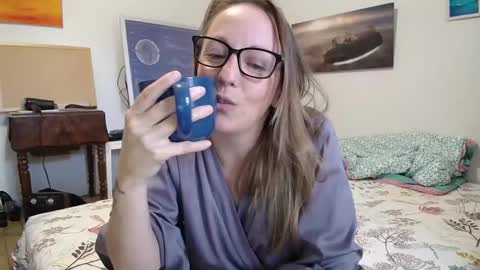 Alice online show from October 10, 2025, 4:17 pm