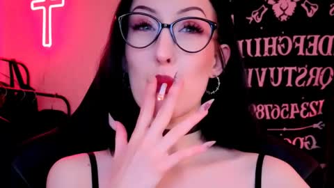 Miss Alice online show from May 2, 2026, 1:05 pm