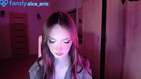 Alice Aris online show from October 10, 2025, 7:57 pm
