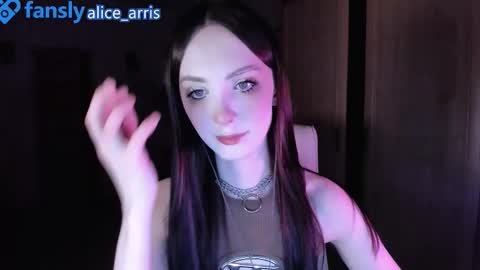 Alice Aris online show from November 20, 2025, 5:34 pm