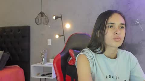 Alice Susan online show from April 20, 2026, 8:43 pm