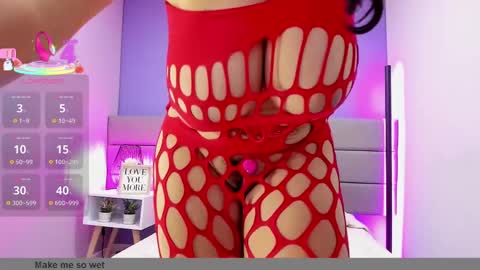 alice_brookss_ online show from October 4, 2025, 1:09 pm