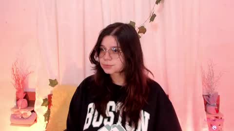 Mey online show from March 1, 2025, 7:37 pm