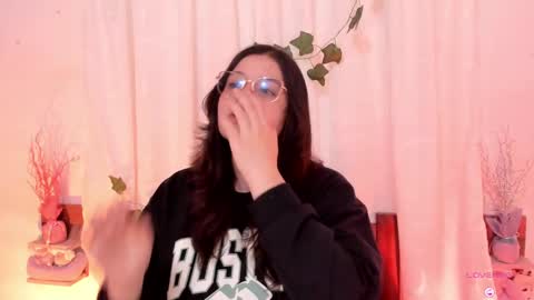 Mey online show from March 1, 2025, 10:42 pm