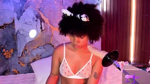 Mey online show from September 26, 2025, 9:41 pm