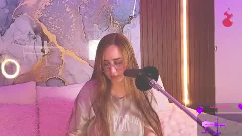 Mey online show from June 5, 2026, 9:42 pm
