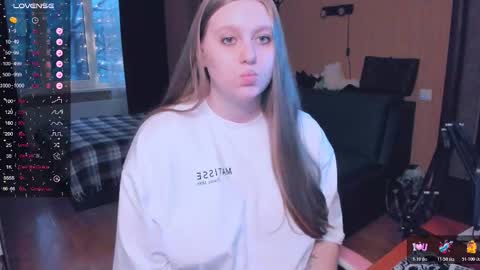 Alice 3 online show from November 28, 2025, 1:03 pm