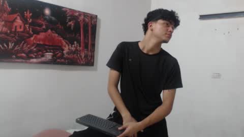 alice online show from September 26, 2025, 8:02 pm