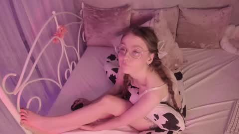 Alice online show from March 6, 2025, 5:33 pm