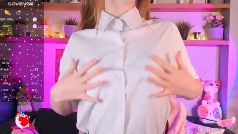 Snapshot of alice_langley chatting on December 4, 2024, 3:10 pm Alice 3 online show from December 4, 2024, 3:10 pm