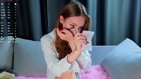 Alice online show from September 12, 2025, 2:44 am