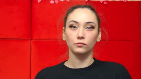 AliceMunro online show from January 14, 2025, 8:04 pm