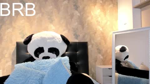 Alice  online show from October 17, 2025, 3:20 am