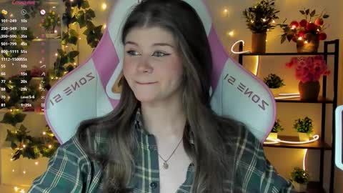 Alice online show from September 12, 2025, 6:52 pm