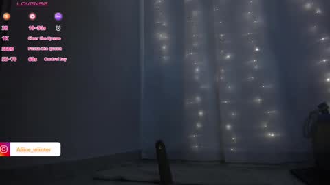 Snapshot of alice_wiinter chatting on December 13, 2024, 2:43 am Alice online show from December 13, 2024, 2:43 am