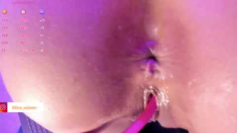 Snapshot of alice_wiinter chatting on December 25, 2024, 1:42 am Alice online show from December 25, 2024, 1:42 am