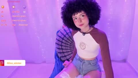 Snapshot of alice_wiinter chatting on March 6, 2025, 10:36 pm Alice online show from March 6, 2025, 10:36 pm