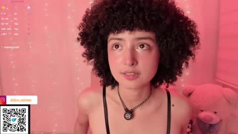 Snapshot of alice_wiinter chatting on September 30, 2025, 6:24 pm Alice online show from September 30, 2025, 6:24 pm