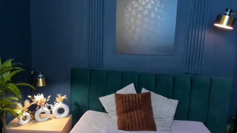 Alice and Asia online show from September 9, 2025, 3:06 am