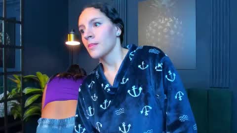 Alice and Asia online show from September 29, 2025, 12:10 pm