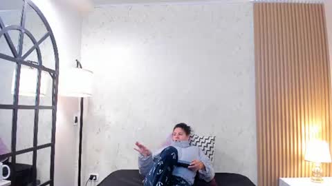 Snapshot of aliceandsia chatting on July 26, 2026, 12:34 pm Alice and Asia online show from July 26, 2026, 12:34 pm
