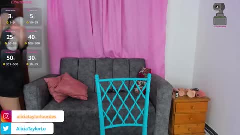 Juli   online show from February 27, 2025, 9:47 pm