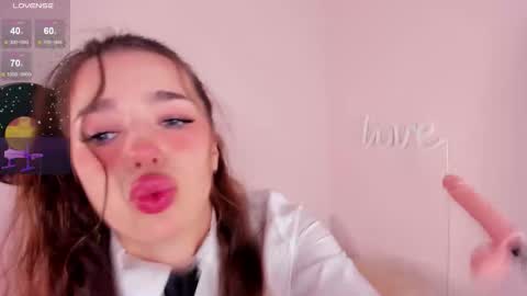 Snapshot of alicebonam chatting on October 20, 2025, 7:14 pm Alice online show from October 20, 2025, 7:14 pm