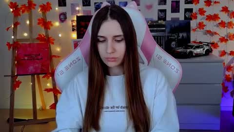 alicecharmy online show from November 22, 2025, 7:29 am