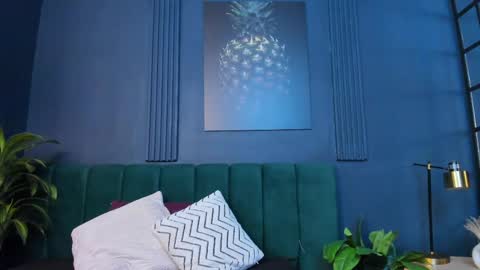 Alice online show from April 17, 2026, 11:35 am