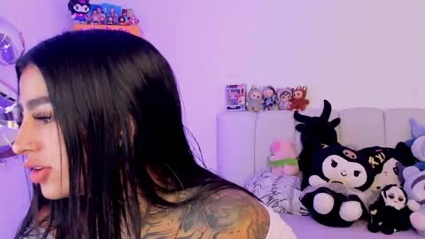 Snapshot of alicee_0 chatting on May 25, 2026, 6:14 pm Alice online show from May 25, 2026, 6:14 pm