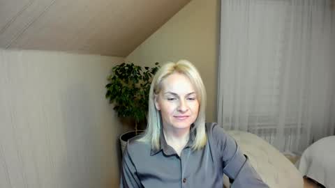 Alicee online show from January 5, 2025, 4:48 pm