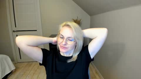 Alicee online show from February 27, 2025, 6:53 pm