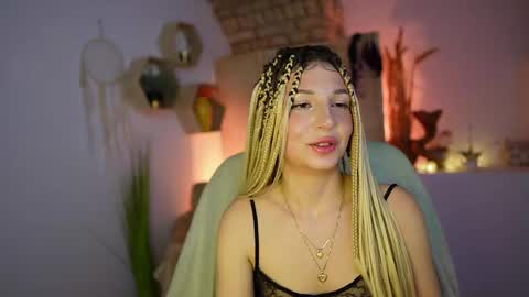 Snapshot of alicee_kiss chatting on January 8, 2025, 10:58 pm Alicee Kiss online show from January 8, 2025, 10:58 pm