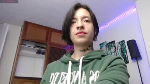 alicee_logan_ online show from September 29, 2025, 1:22 am