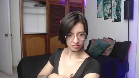 alicee_logan_ online show from November 13, 2025, 1:26 am