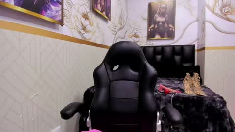 Snapshot of alicee_mature chatting on May 8, 2026, 7:30 pm alicee online show from May 8, 2026, 7:30 pm