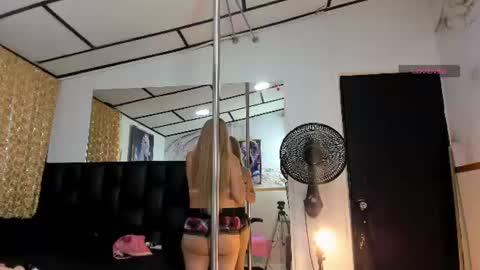 Snapshot of alicee_mature chatting on June 11, 2026, 7:34 pm alicee online show from June 11, 2026, 7:34 pm