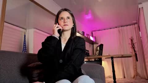 Aleja  online show from September 20, 2025, 11:00 am