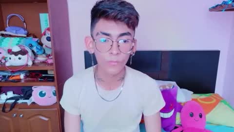 alicee_randyy online show from May 17, 2026, 7:54 pm