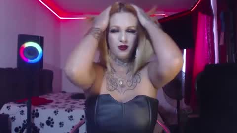 aliceesmiths online show from January 31, 2025, 6:03 pm